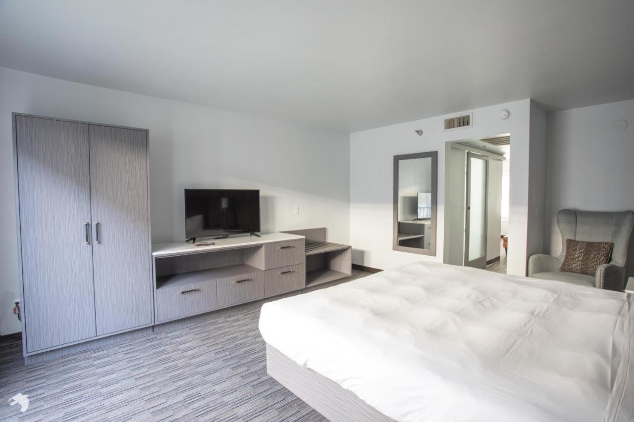 Vanllee Hotel Covina Zewnętrze zdjęcie